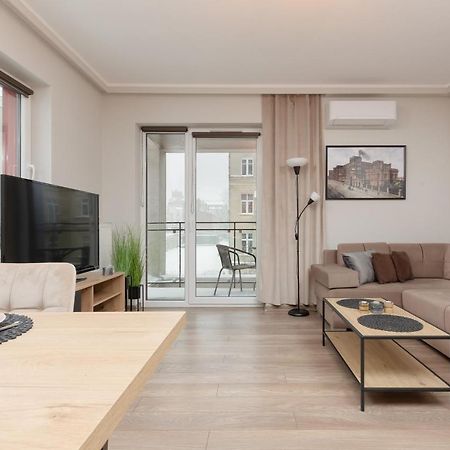Modern One Bedroom Apartment With Parking In Lodz By Renters Prestige Exterior foto