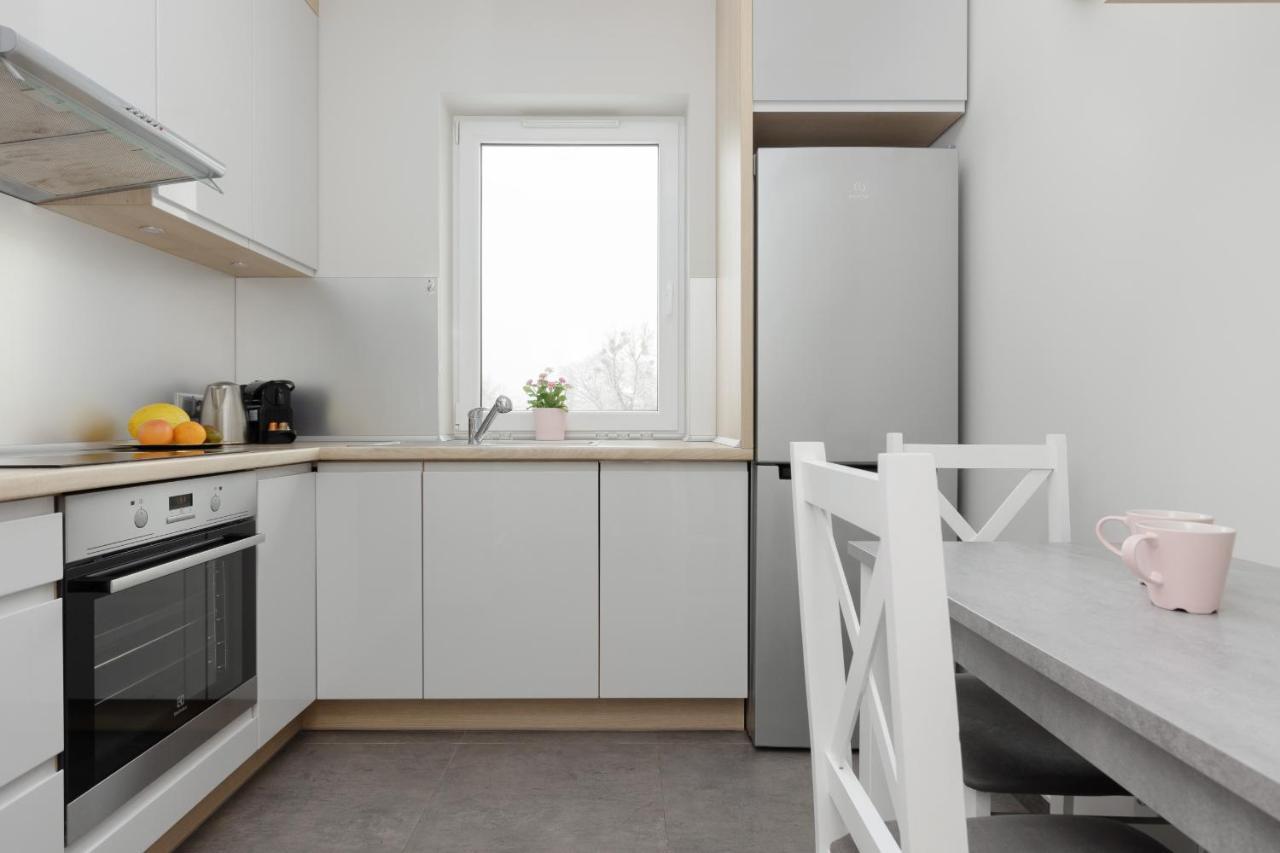Modern One Bedroom Apartment With Parking In Lodz By Renters Prestige Exterior foto